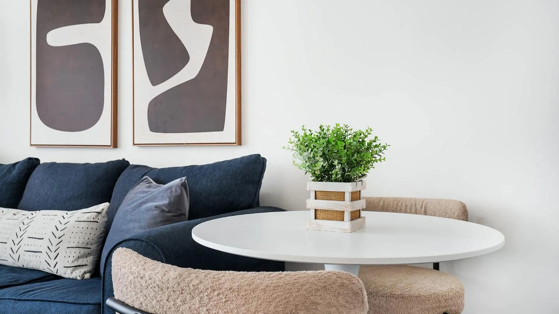 809-4B Studio Balcony W D Prime Location Nova Iorque