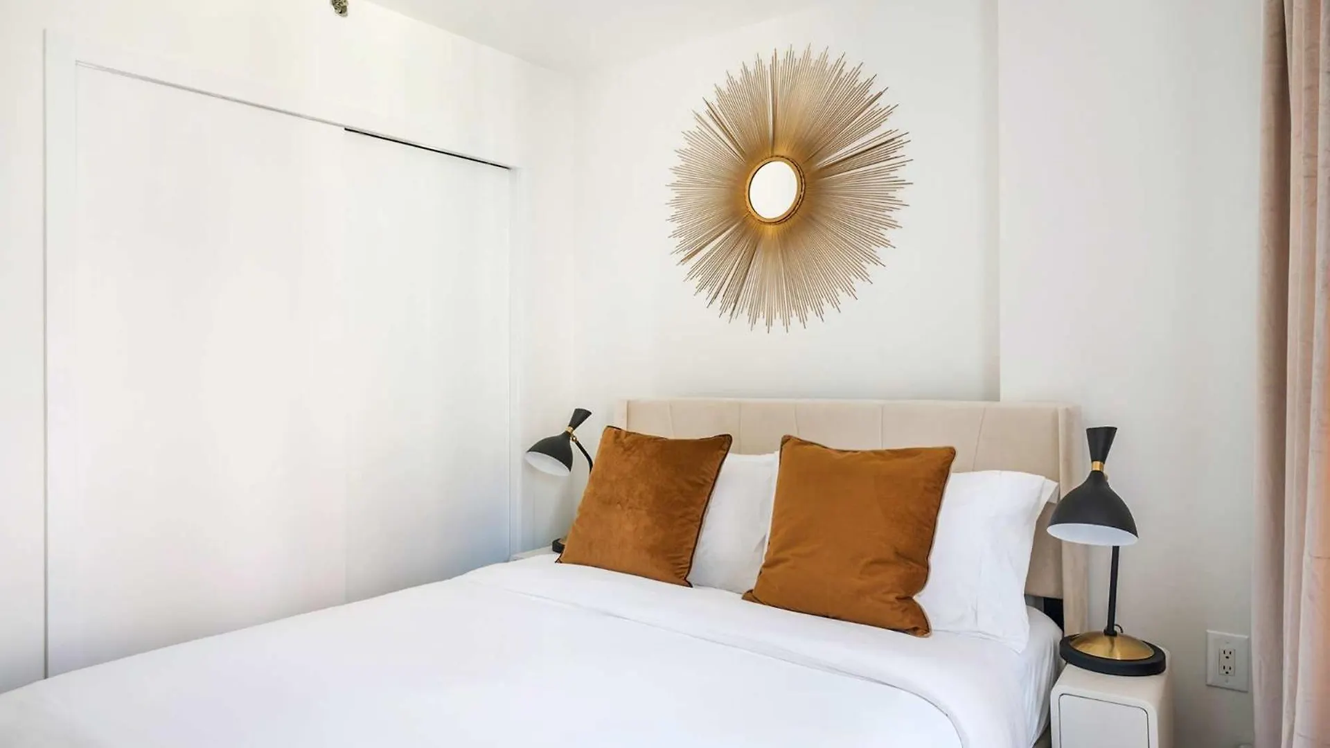 809-4B Studio Balcony W D Prime Location Nova Iorque